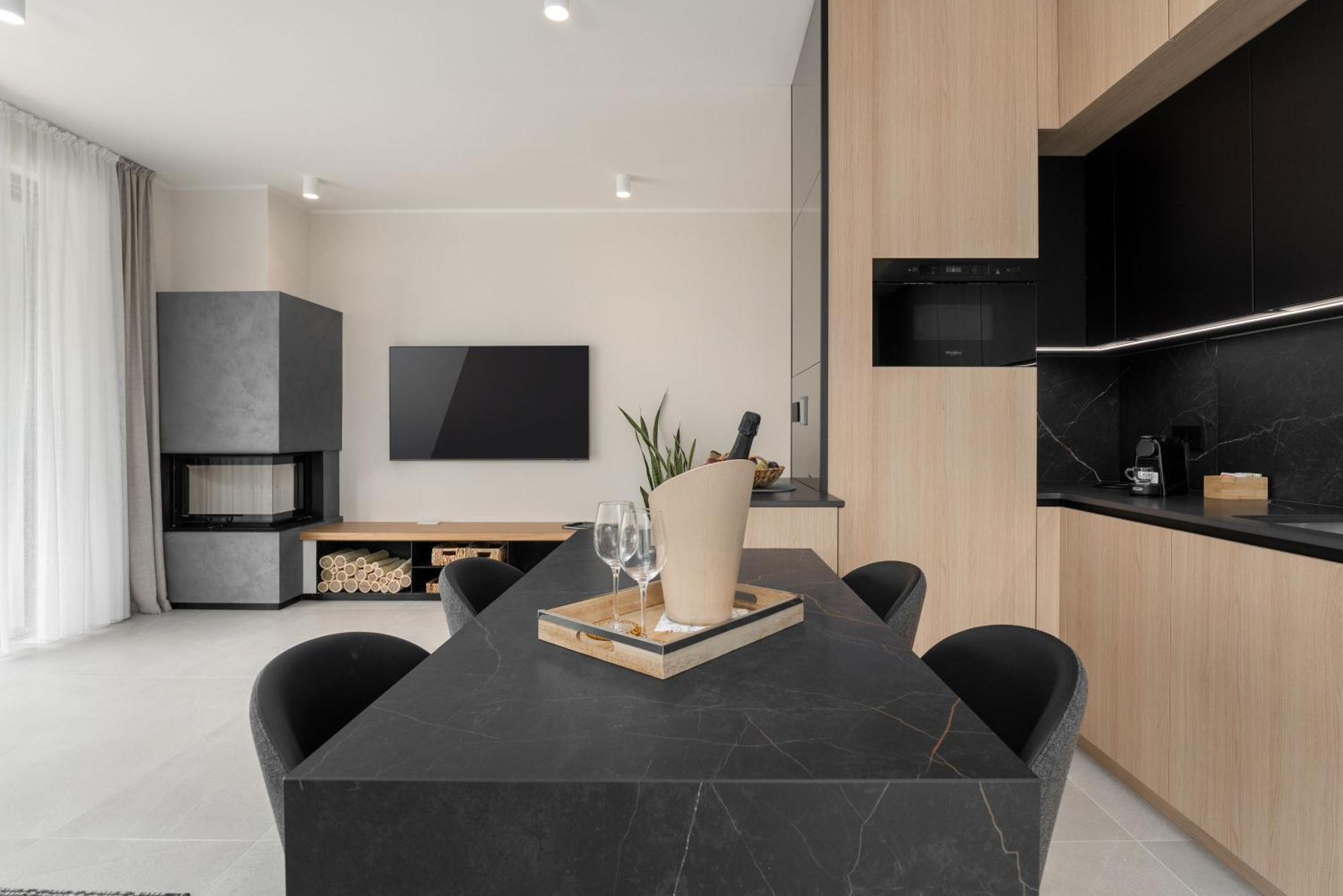 The Q Bliss - Your New 4-star Hideaway With A Garage Apartment *