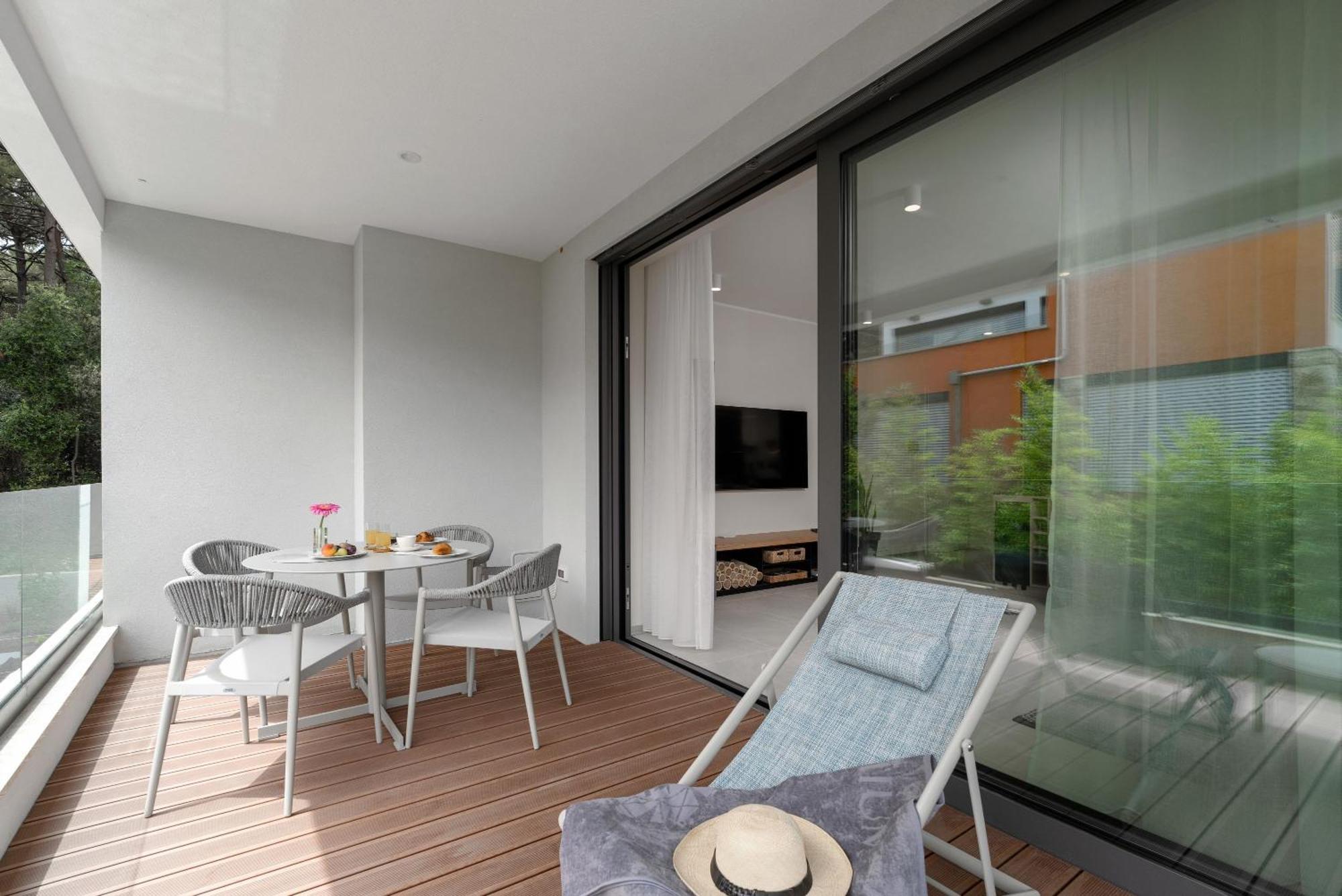 The Q Bliss - Your New 4-star Hideaway With A Garage Apartment