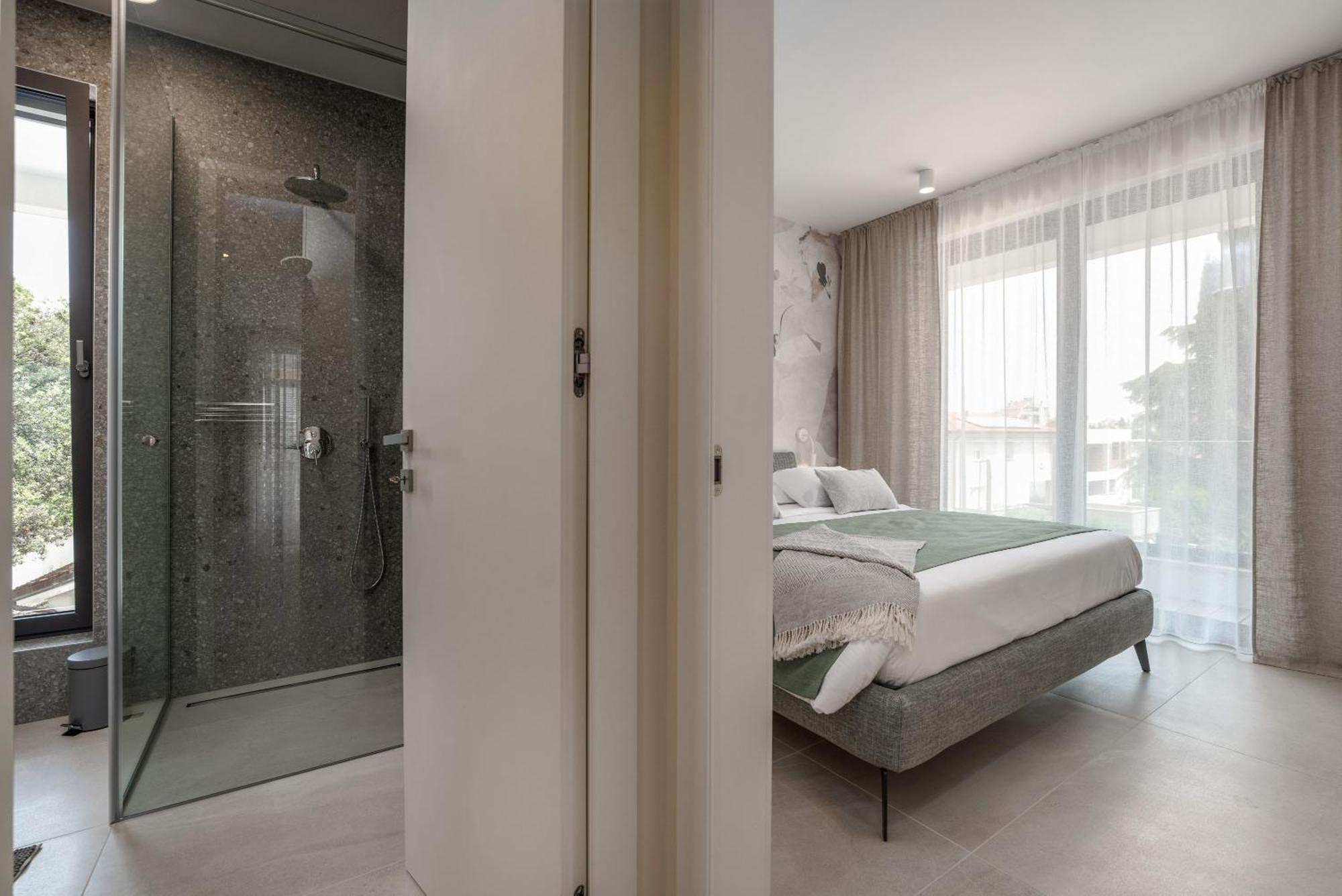 The Q Bliss - Your New 4-star Hideaway With A Garage *