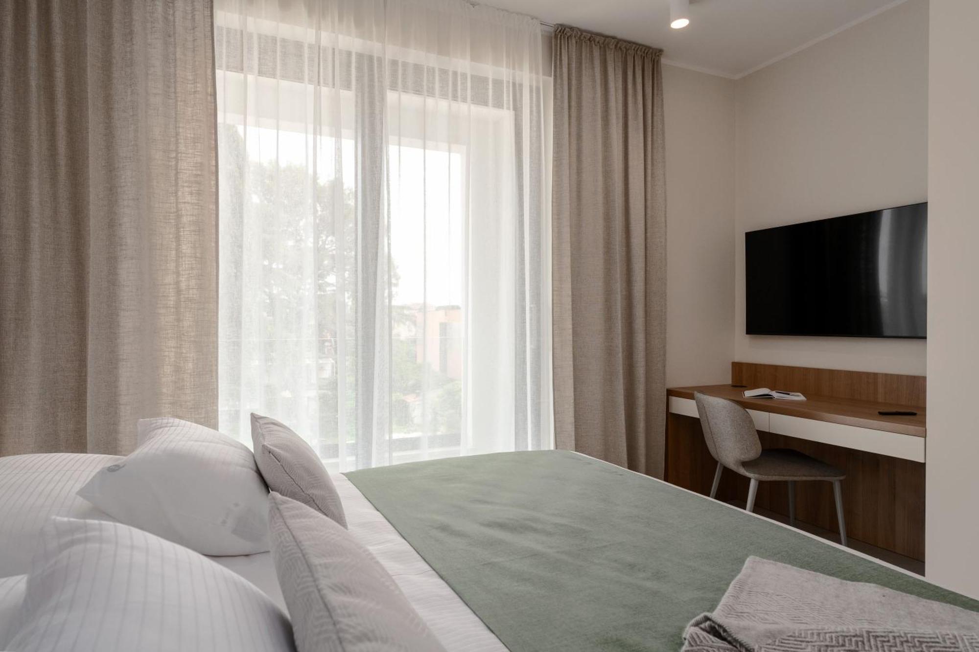 The Q Bliss - Your New 4-star Hideaway With A Garage